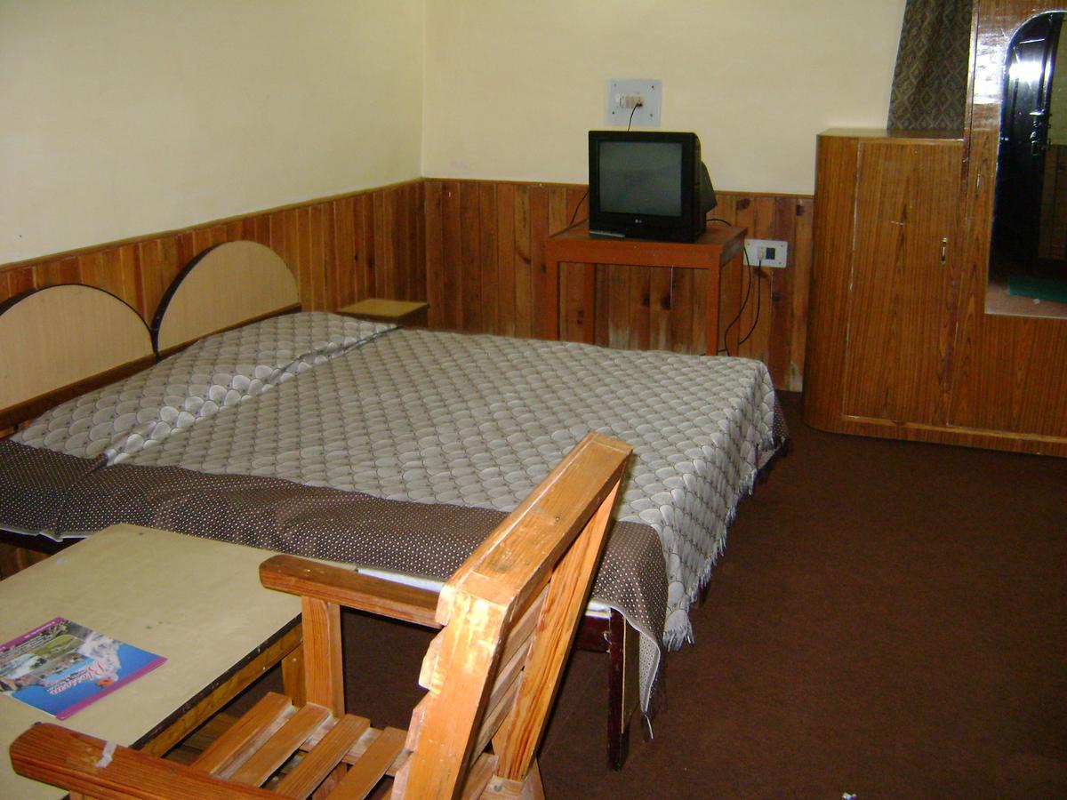 Adb Rooms Blossom Resort Kausani Exterior photo