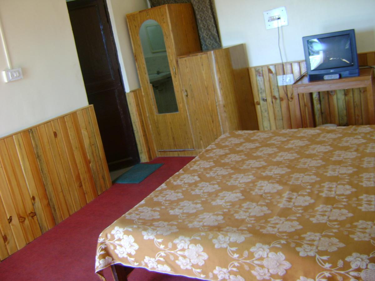 Adb Rooms Blossom Resort Kausani Exterior photo